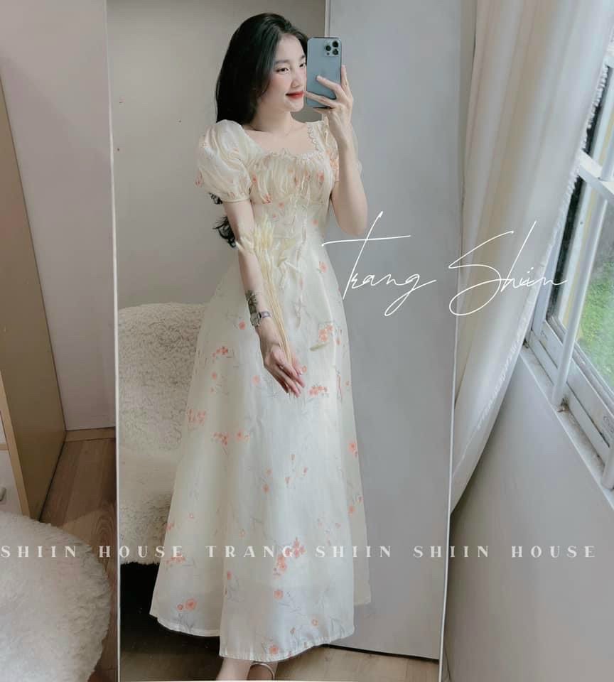 HOÀN TIỀN MAX - Đầm thời trang nữ mặc đi chơi chất lụa hoa 2 lớp cổ vuông ren tay búp ngắn cột dây 2 màu váy suông dài