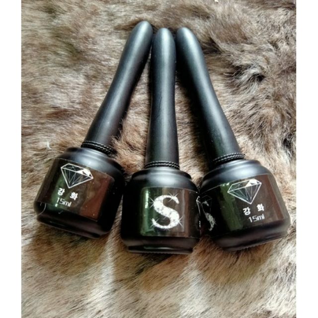 Top đính đá chữ S dùng cho nail
