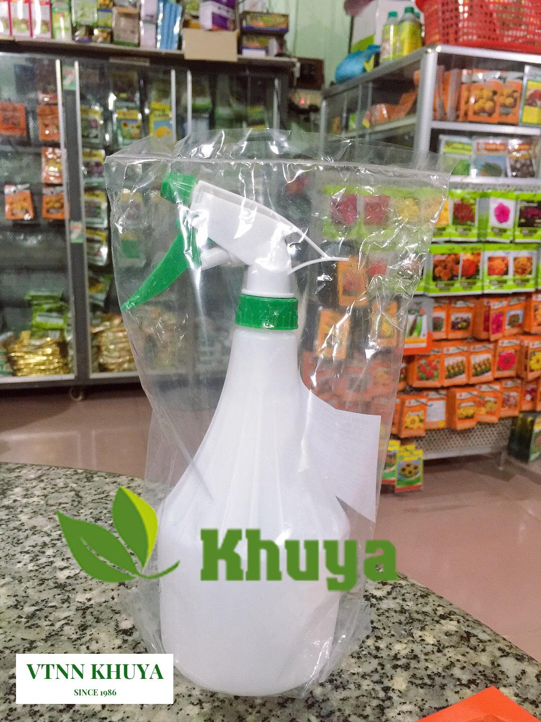 Bình tưới cây Dudaco 750ml