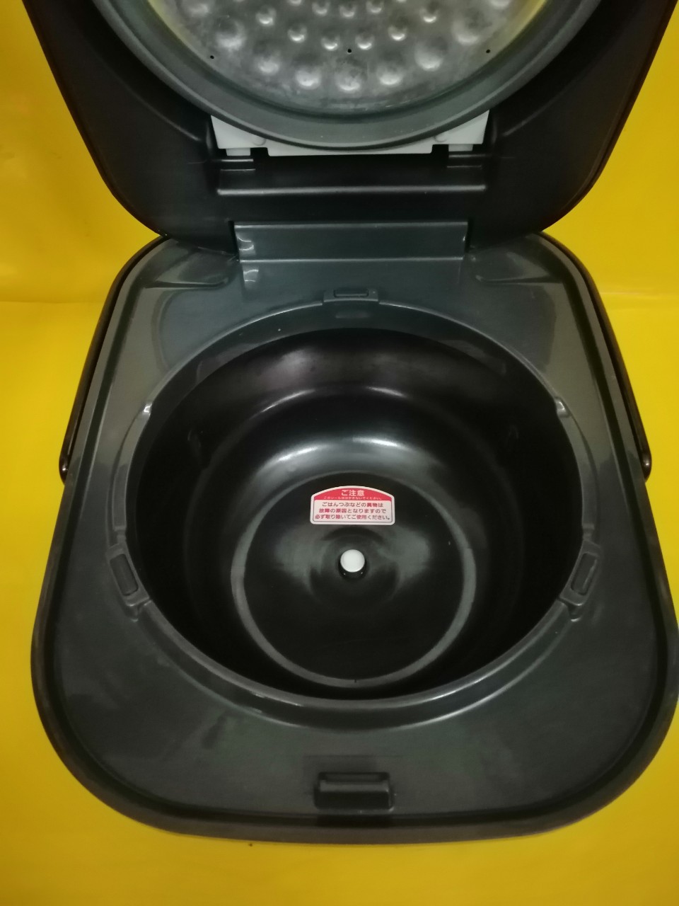 Nồi cơm nội địa Nhật Tiger JKU-A550 (0.54L) (073092K) cao tần (IH)