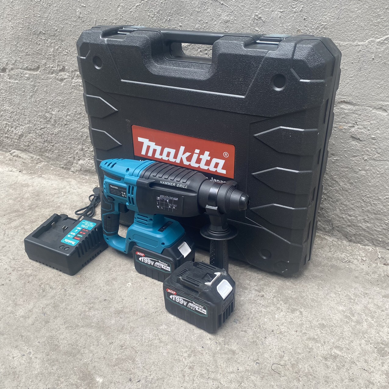 Máy khoan đục pin 3 chức năng makita- bảo hành 1 năm