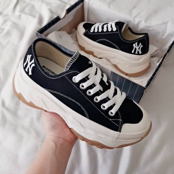 Giày MLB CHUNKY LOW NEW YORK YANKEES BLACK