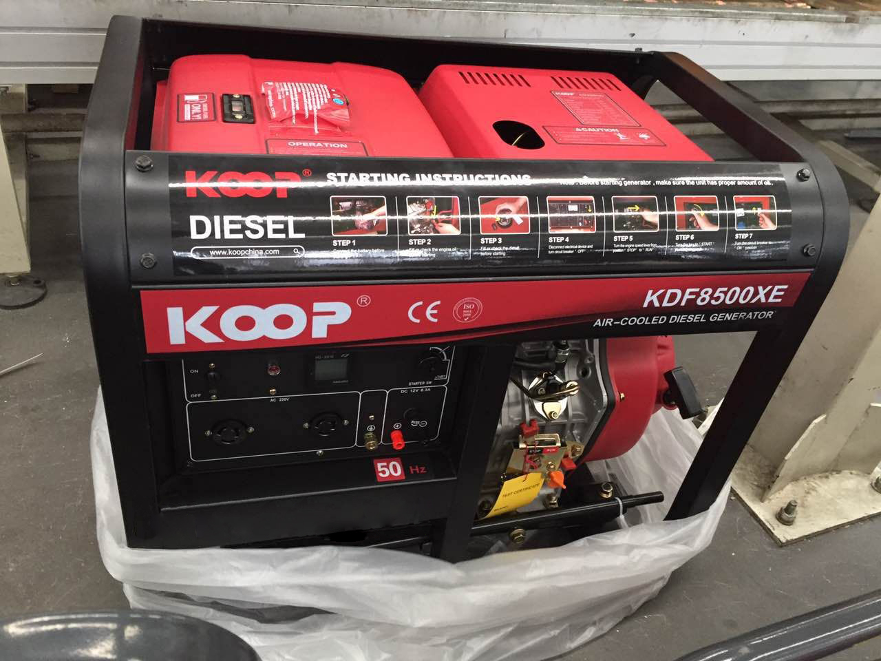 Máy Phát Điện Chạy Dầu 6.5kVA Koop KDF8500XE