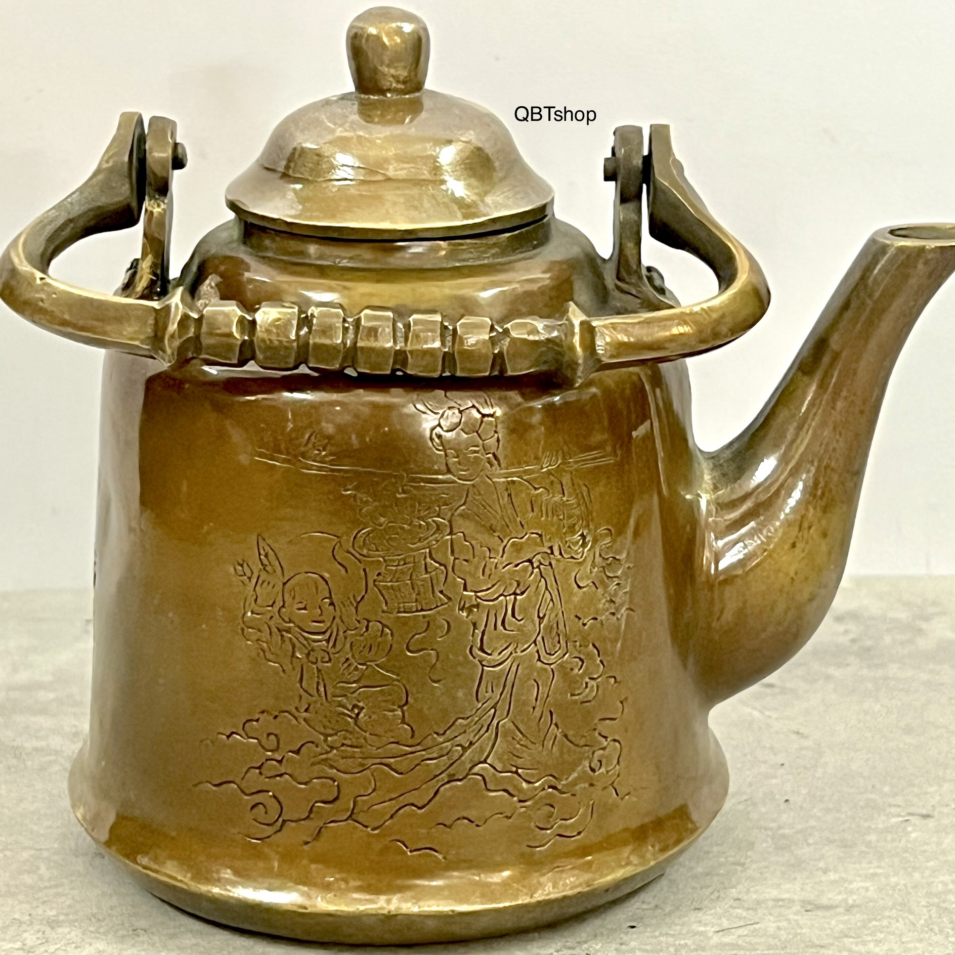 Ấm trà đồng ( có quai sách )