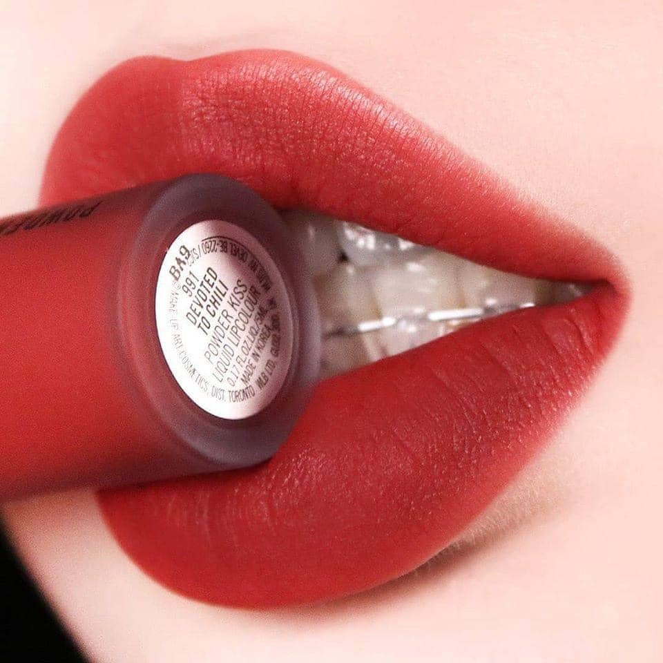 [HCM]Son MAC Powder Kiss Liquid - 991 Devoted To Chilli