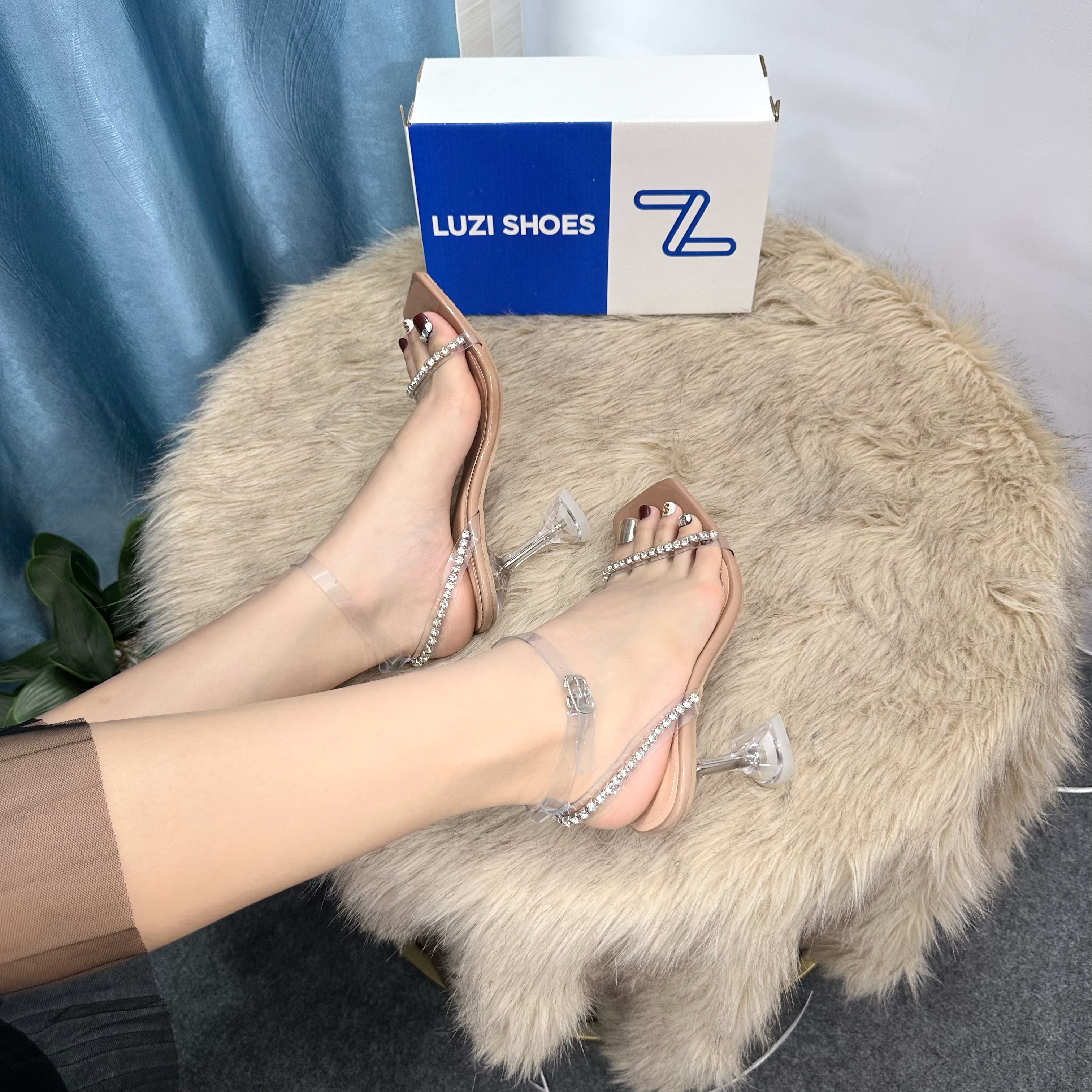 Sandal cao gót quai ngang nữ đính đá có quai hậu gót ly cao 9p, giày cao gót nữ quai ngang trong suốt sang chanh