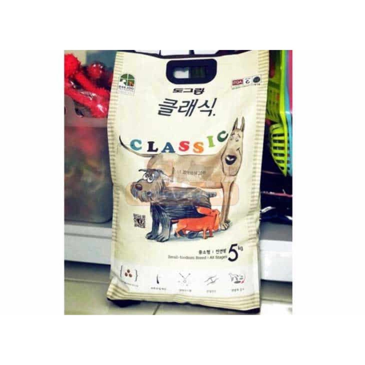 Thức ăn hạt Dog Classic cho chó túi 5kg ( Xuất xứ Hàn Quốc)