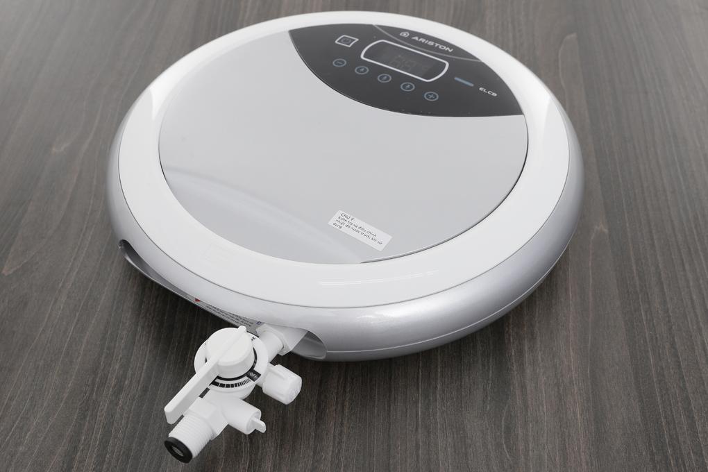 Bảng giá Máy nước nóng Ariston RT45E-VN