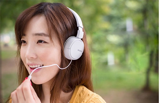 Tai nghe Sony MDRZX110APWC1E
