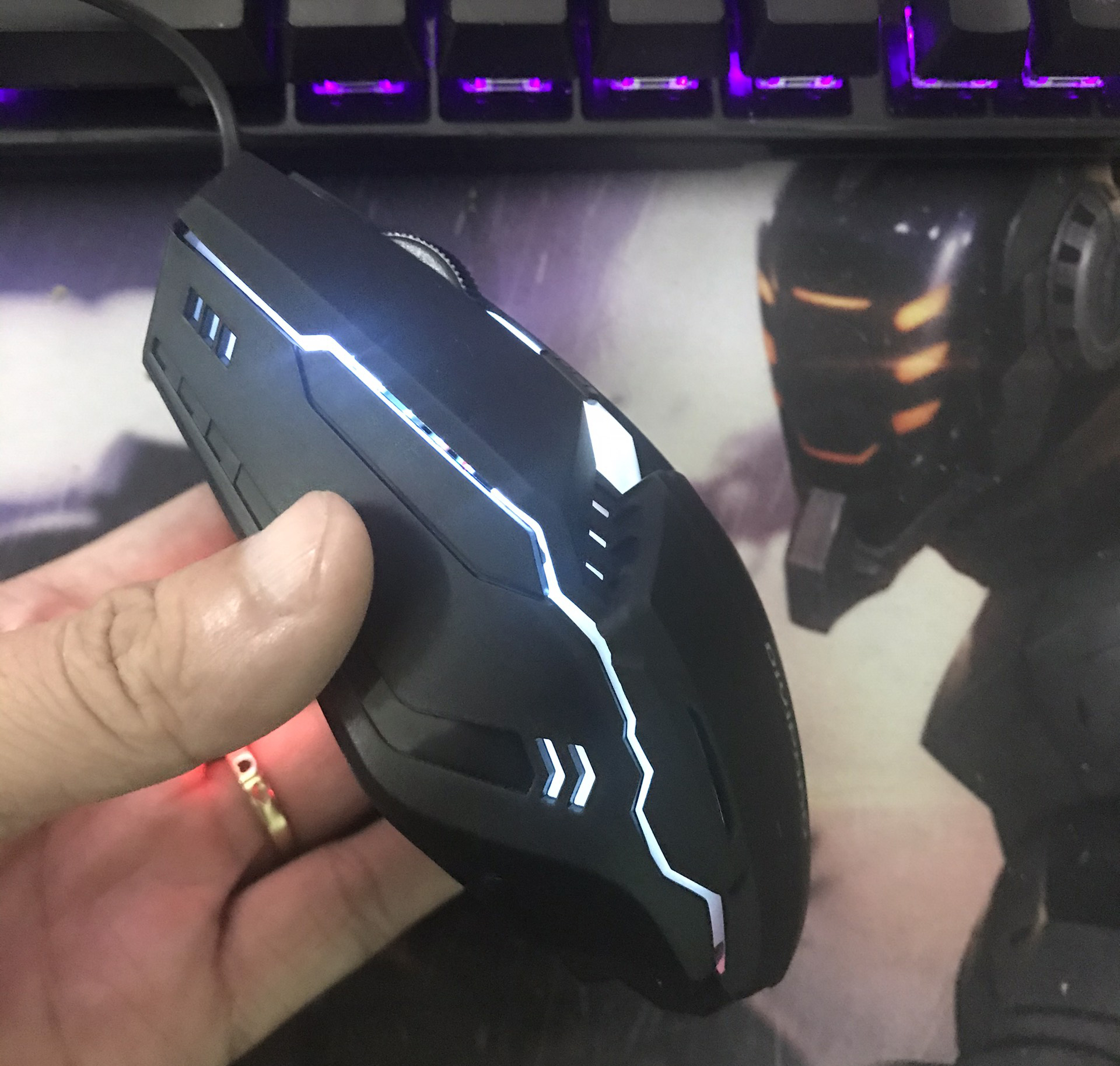 Chuột game thủ Divipard OP-40 LED RGB DPI 1600