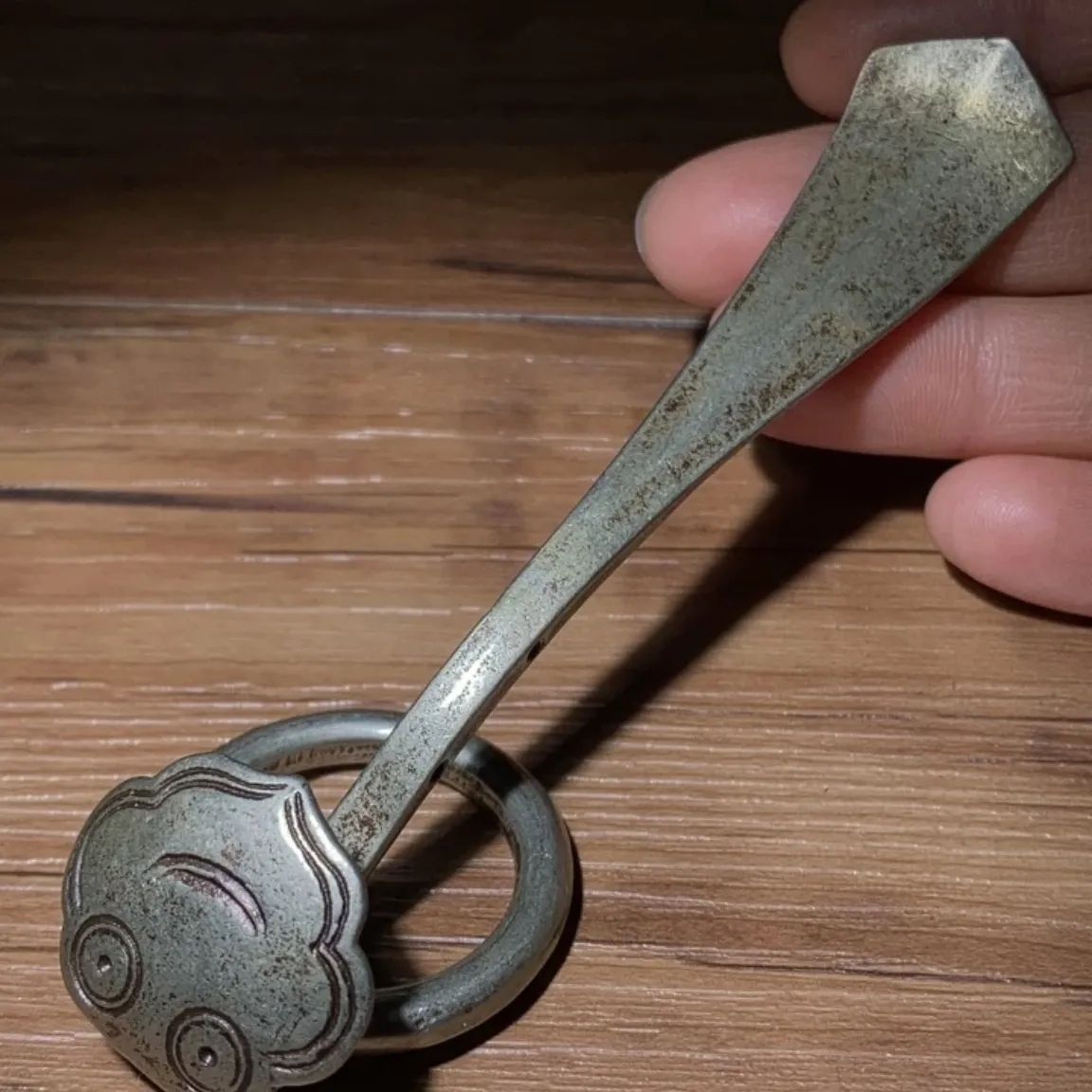 Classic Old Things Collectibles Collection Red Copper Cassock Hook and Loop Baohua Mountain Clothes Hook and Man Clothes Button Ruyi Buckle