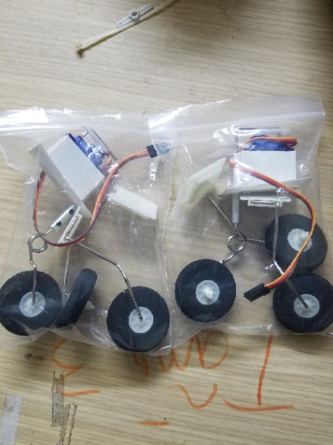 Bô càng đáp kiểu Hobbyking đã bao gồm servo