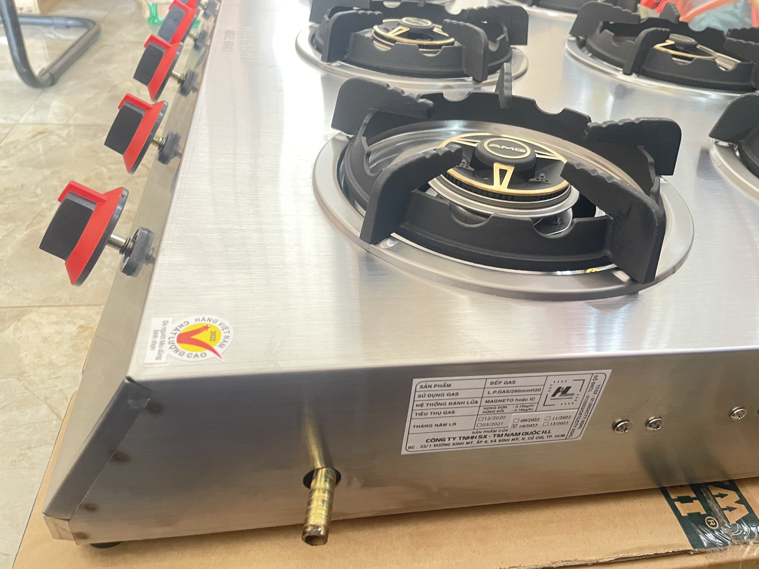 BẾP GAS 6 HỌNG CAO CẤP ( ĐẦU ĐỐT ĐỒNG ) WHATASHI