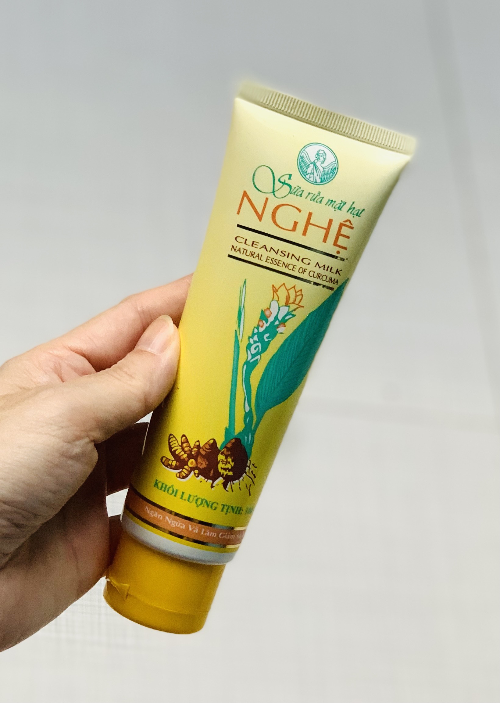 [HCM] 1 TUÝP SỮA RỬA MẶT HẠT NGHỆ ( NGHỆ CỦ HOẶC NGHỆ LÁ) THORAKAO 100G - CÓ 2 LỰA CHỌN