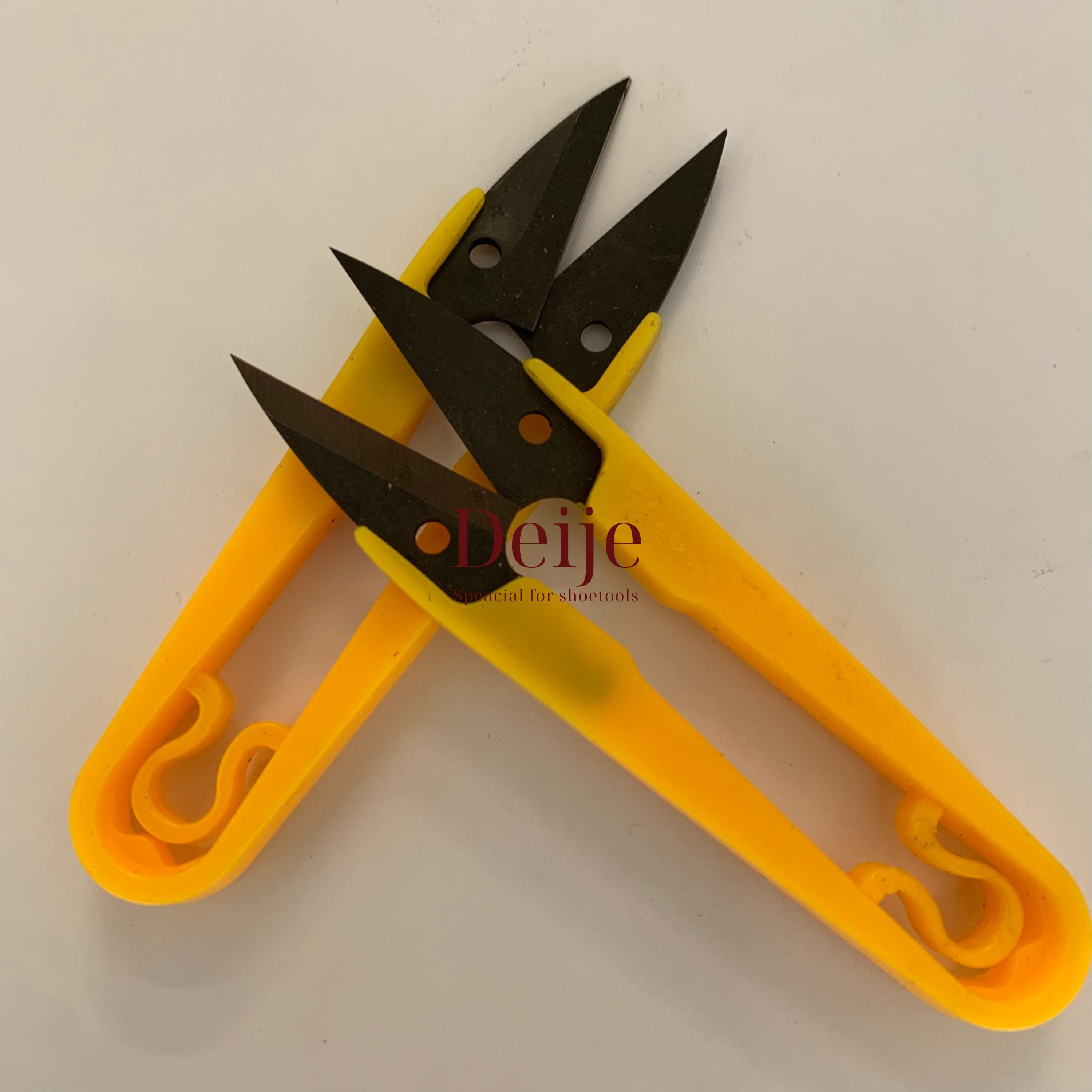 Kéo cắt chỉ - bấm chỉ cán vàng