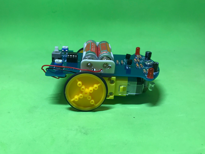 BỘ LẮP RÁP ROBOT DÒ LINE ĐƠN GIẢN