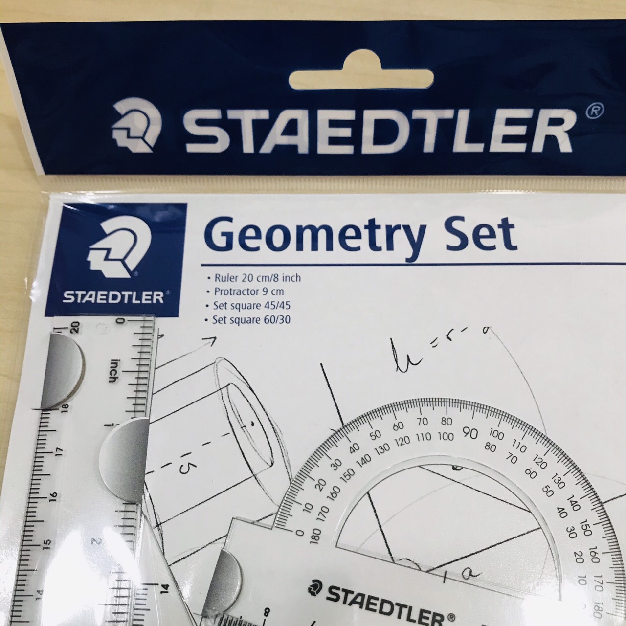 Thước bộ cao cấp Staedtler 4 món (1 thước thẳng, 2 eke, 1 đo độ)