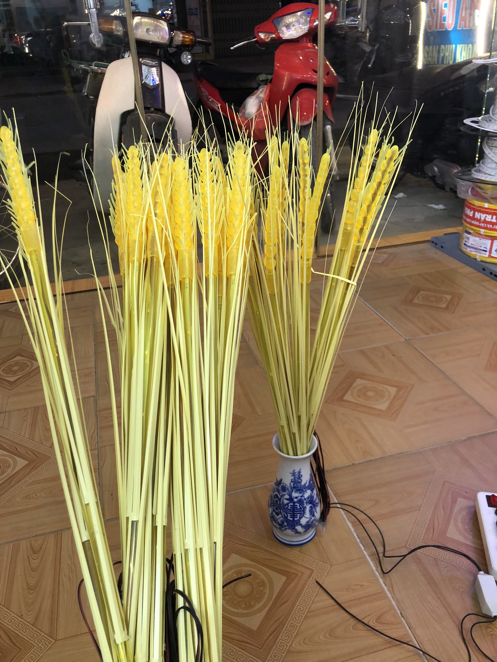 COMBO 10 Đèn Led Bông Lúa màu vàng trang trí phòng ngủ, phòng thờ