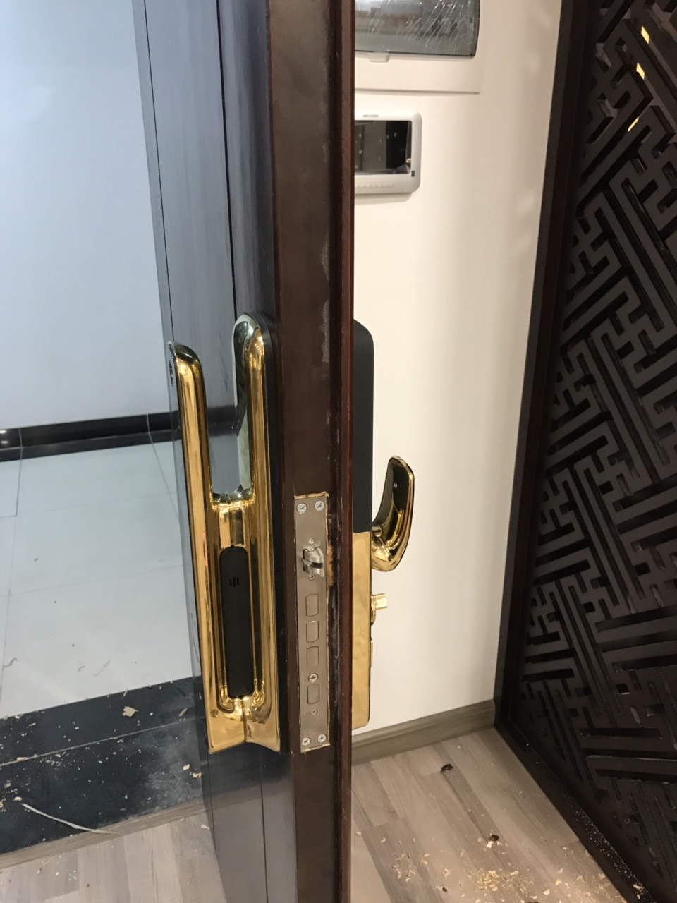 Khóa cửa thông minh TM102