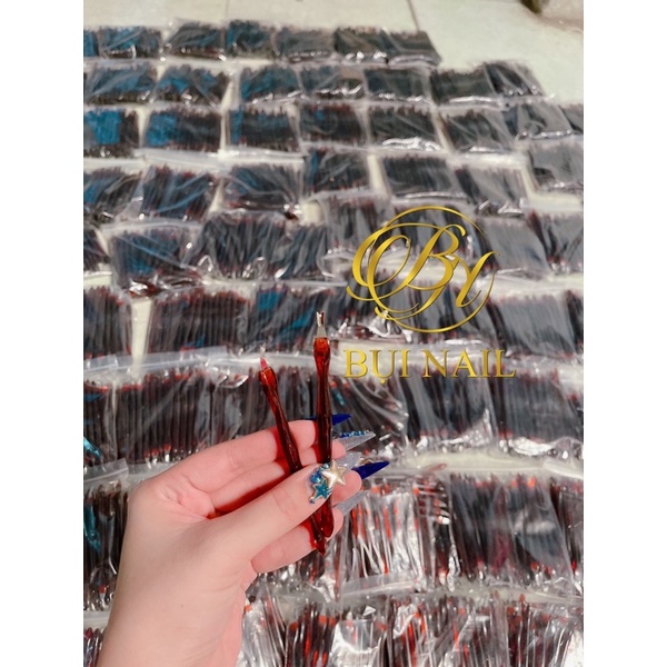 CÂY ĐẨY DA CHẾT 2 CÂY