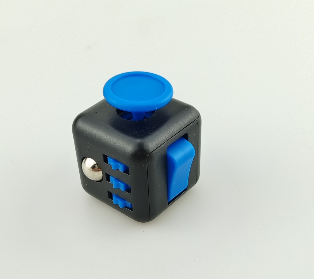Rubic  Fidget Cube xả stress cực kỳ thú vị Dma store