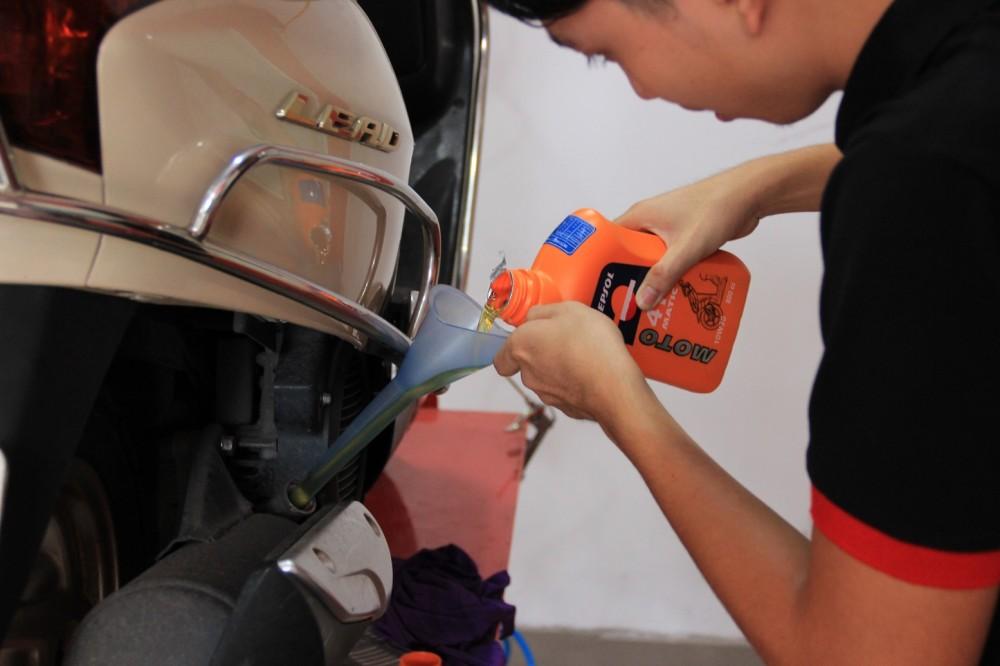 [HCM]Phểu rót nhớt quặng rót nhớt đa năng  cao cấp hàng Vĩnh Nam
