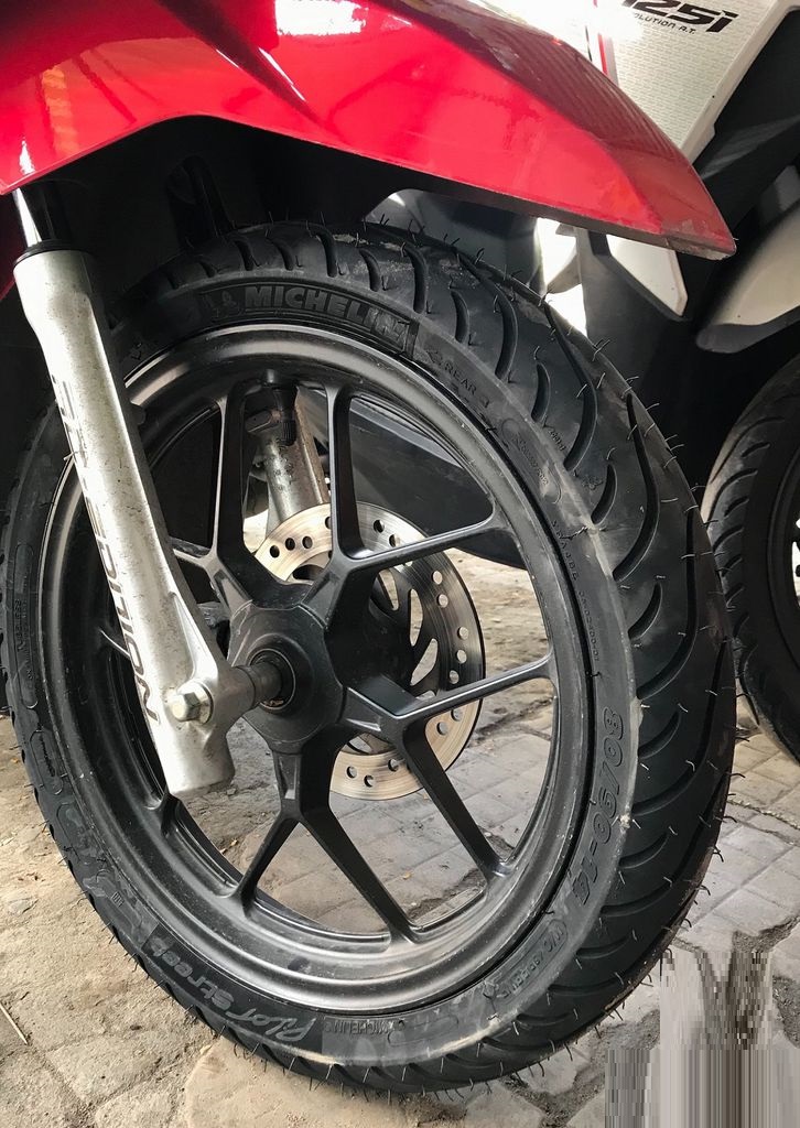 VỎ MICHELIN PILOT STREET SIZE 80/90-17