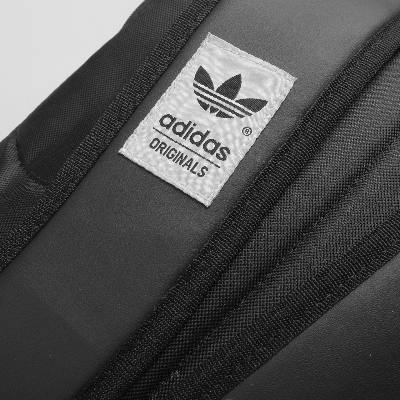 ADlDAS ESSENTIAL BTS BACKPACK AY7759