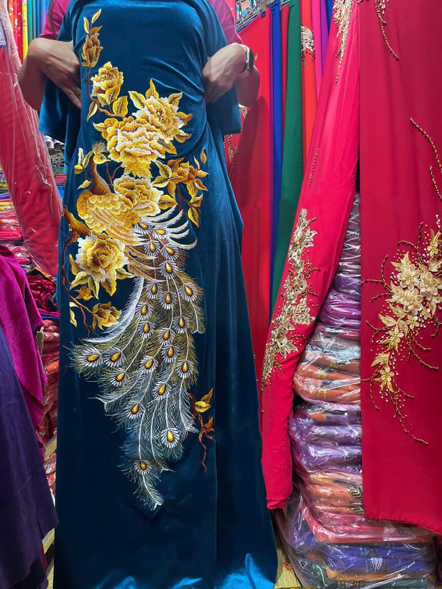 Vải may áo dài cho bà sui vải nhung thêu hoa và chim công đẹp cao cấp sang trọng mẫu truyền thống trung niên nhiều màu Mẫu 1