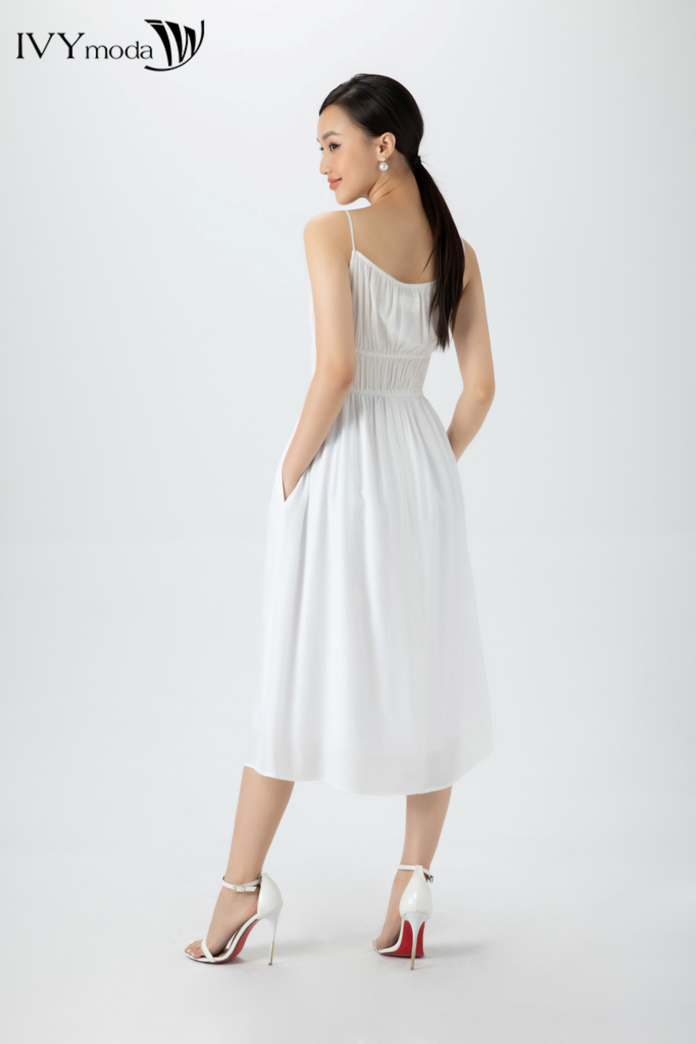 [CHỈ 15.1 - MUA 3 GIẢM THÊM 15%] Đầm thô xòe 2 dây IVY moda MS 41B8707