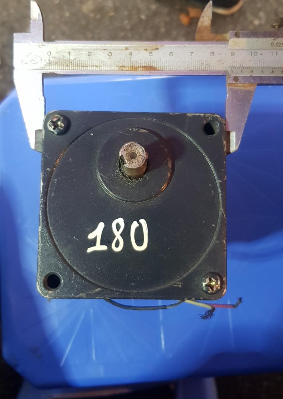 Motor giảm tốc 40w điện áp 220v