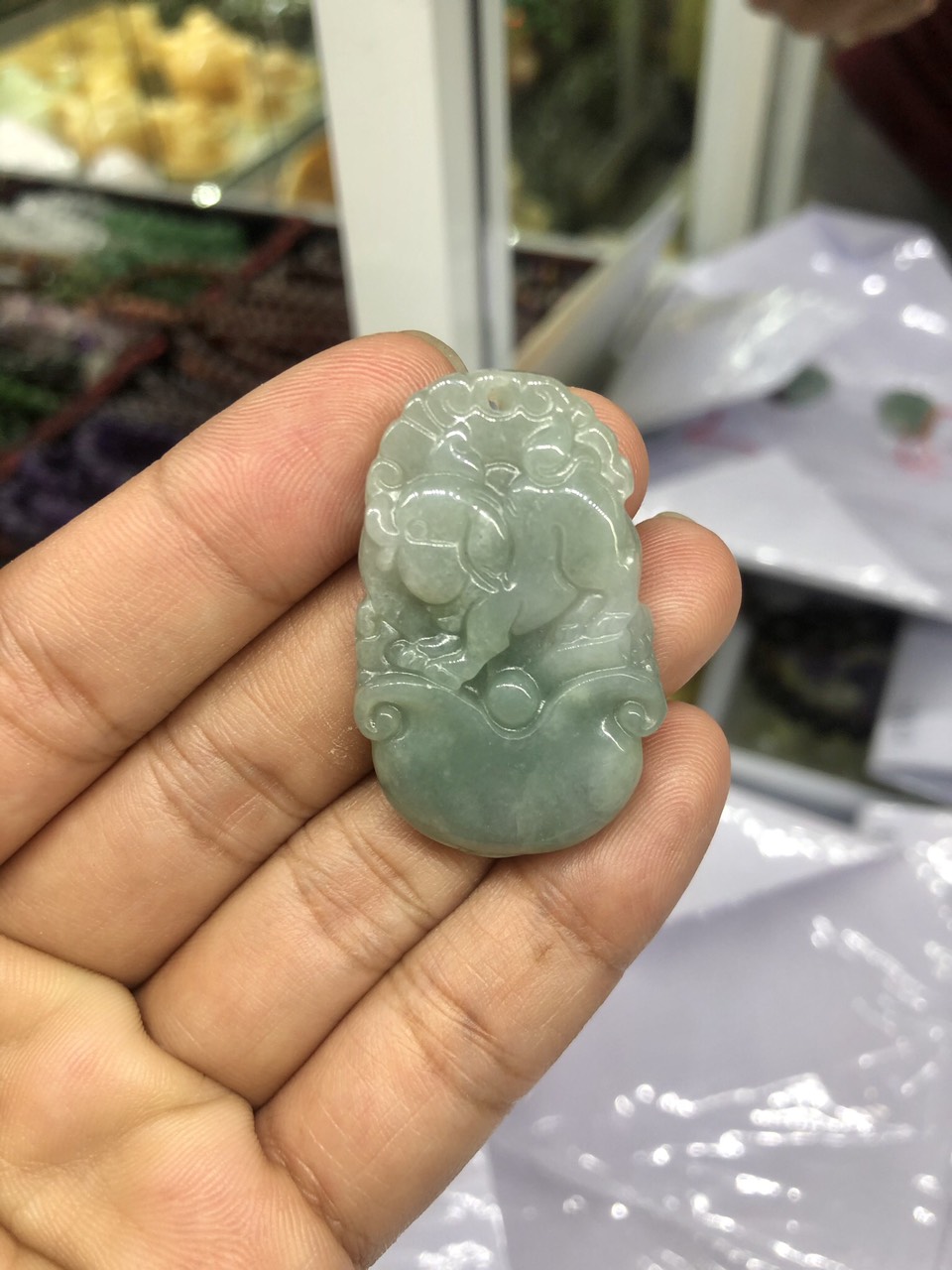 Mặt dây chuyền 12 con giáp phong thủy đá ngọc phỉ thúy