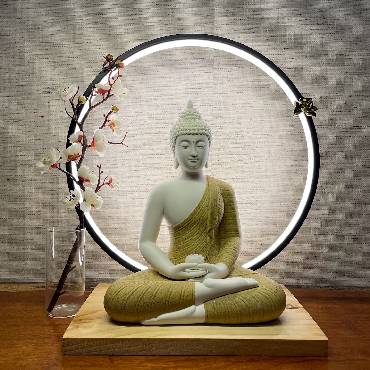 [HCM]Tượng Phật Thích Ca Gốm tử sa Và đèn LED