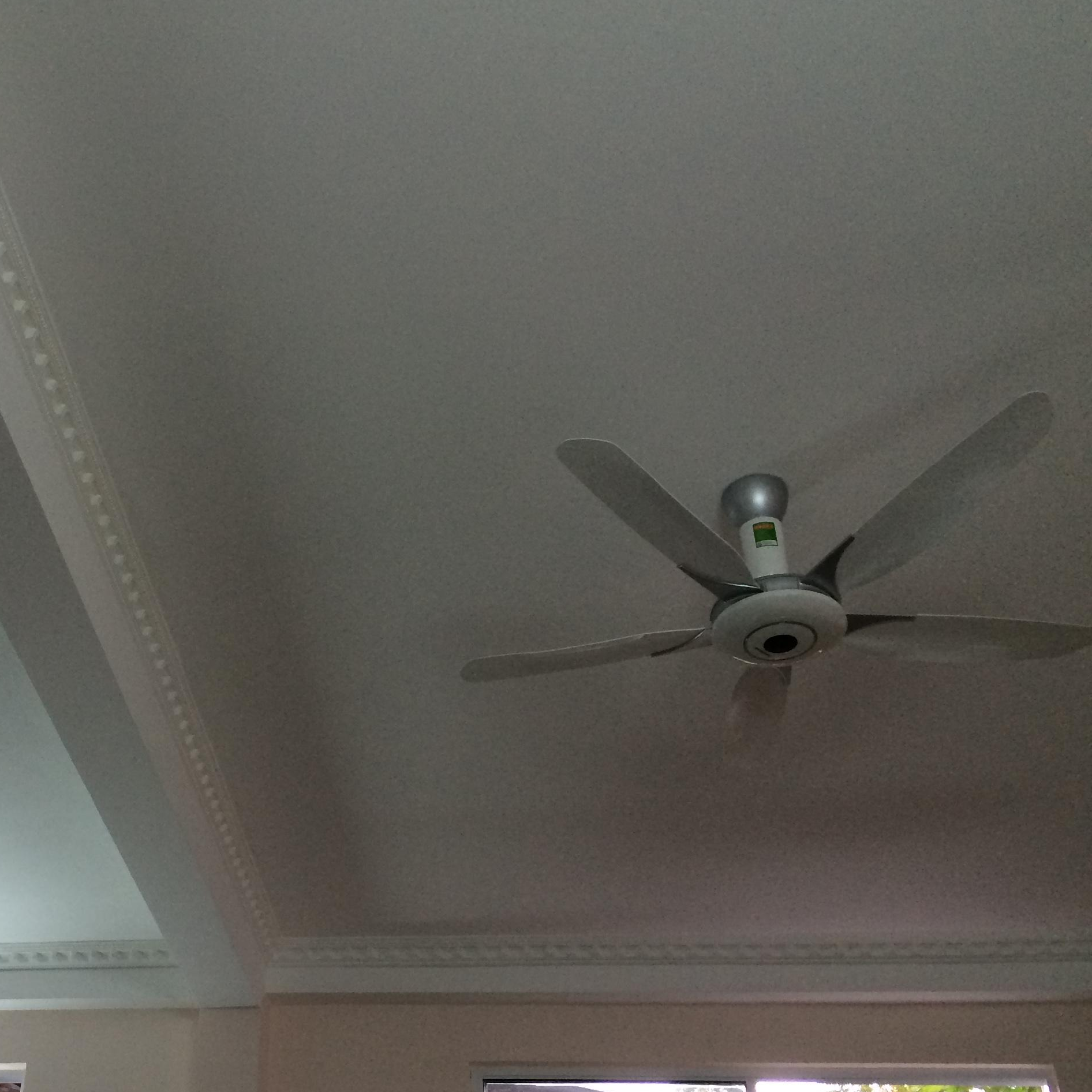 QUẠT TRẦN PANASONIC F-60WWK 5 CÁNH