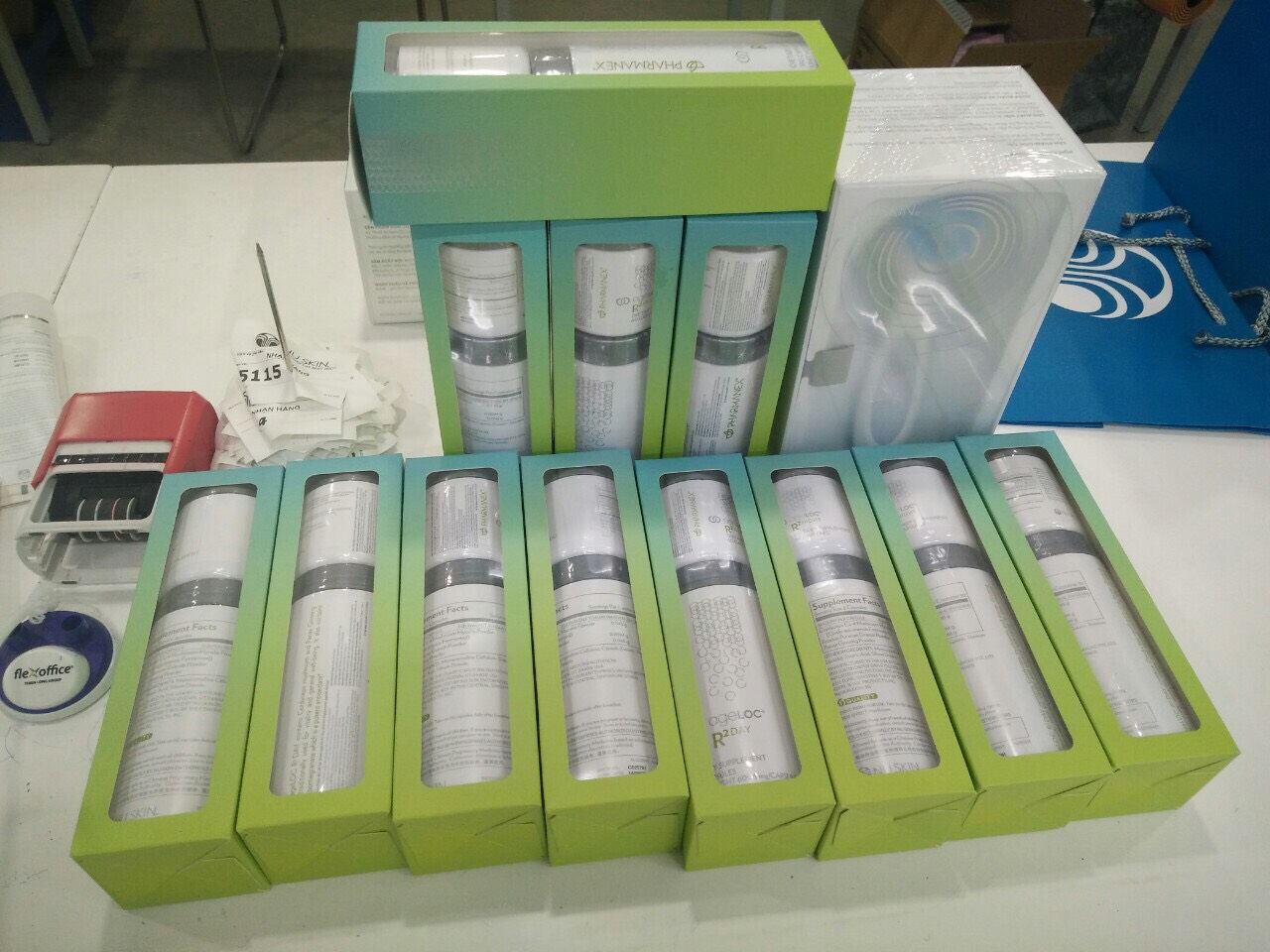 [Chính hãng 100%] Ageloc R2 Nuskin ngày và đêm