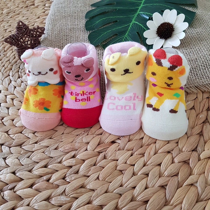 [HCM]Vớ len cho bé sơ sinh đến 12 tháng