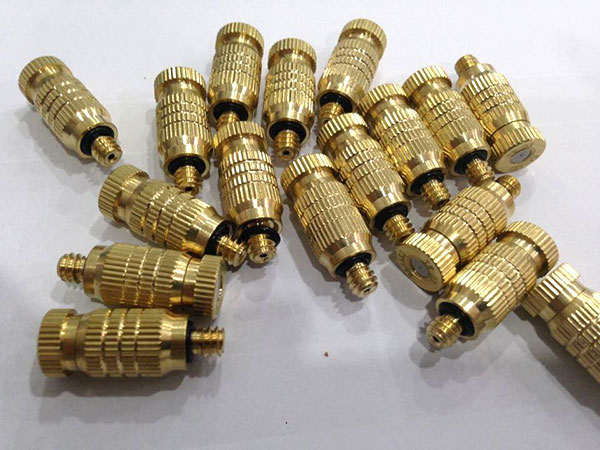 đầu béc số 1 - 2 - 3 dùng phun sương tưới lan....