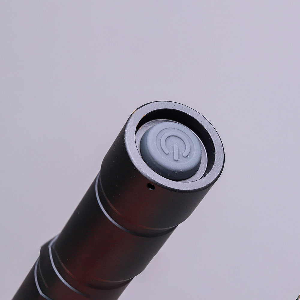 Đèn pin cầm tay mini Xiaomi Beebest F1