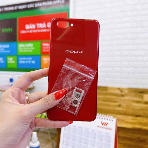 Nắp lưng Oppo A3s chọt sim trên