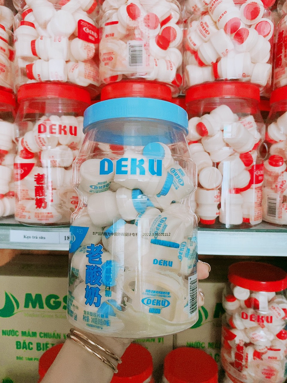 Kẹo sữa chua Deku