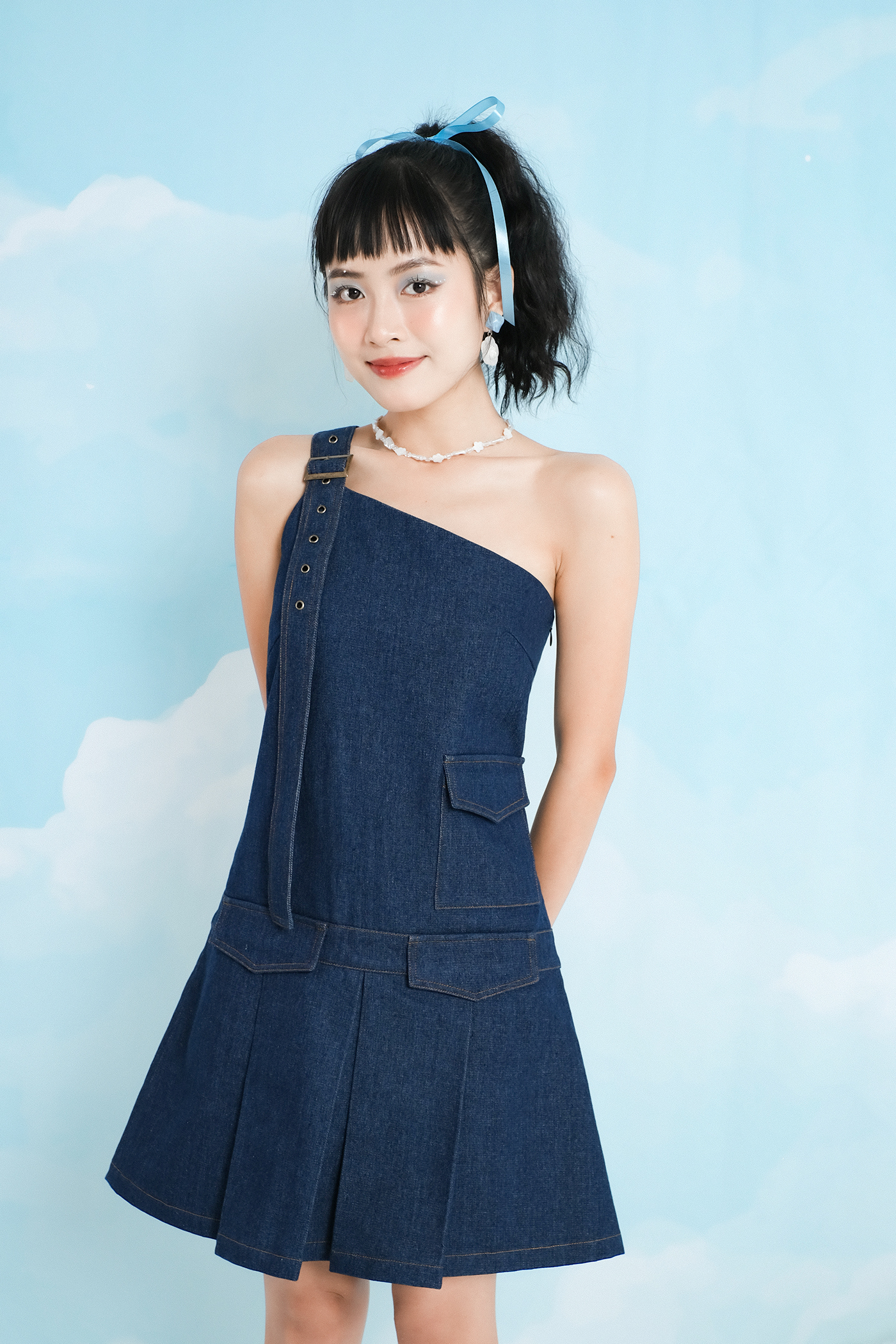 Double Moonshot - Đầm jeans lệch vai Deep sea