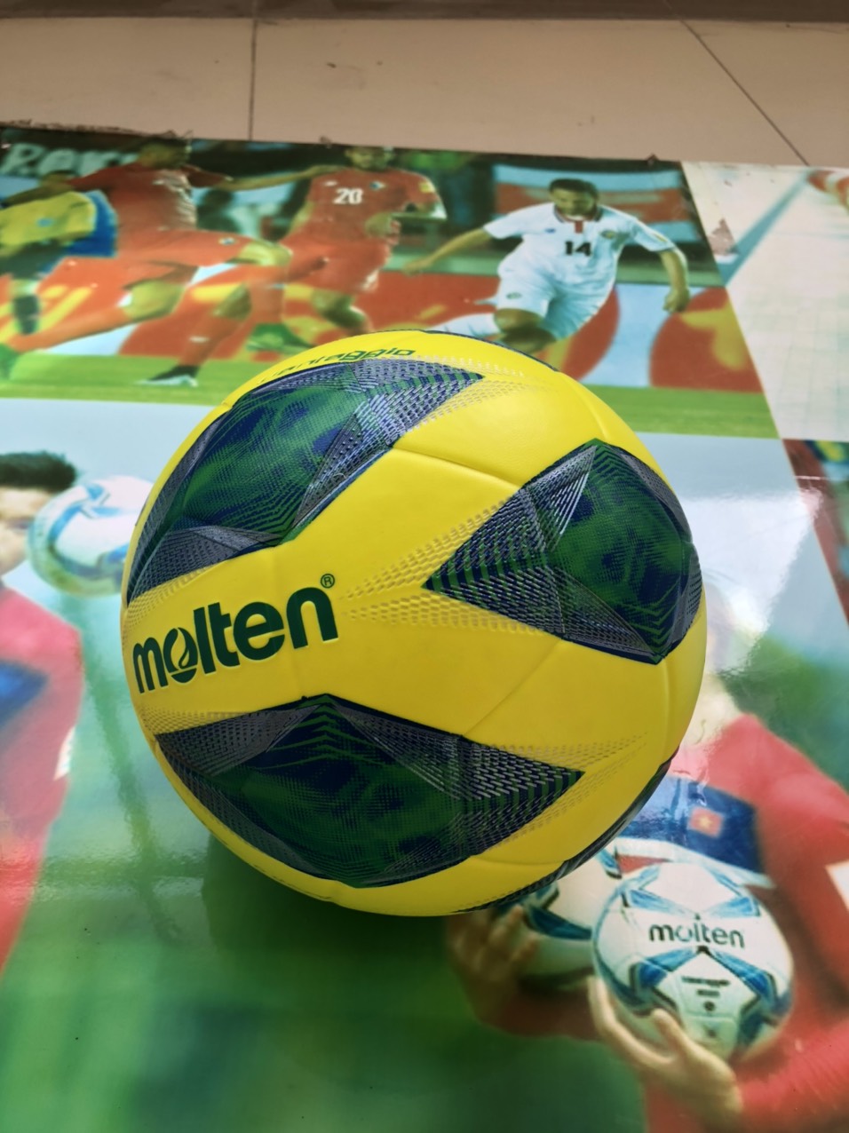 Bóng đá FUTSAL Molten F9A1500-LB