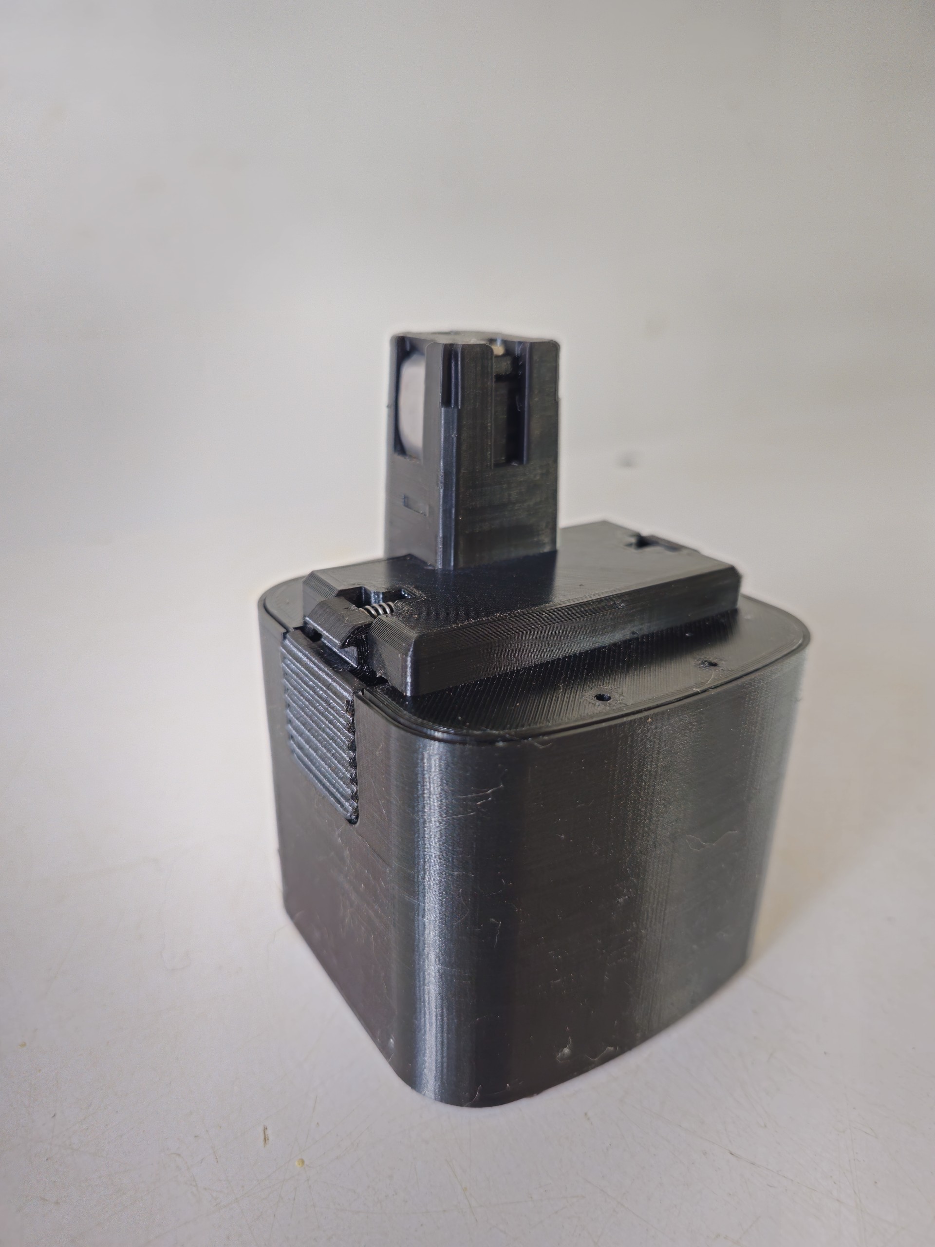 Vỏ Pin National 12v - 9 cell pin 18650 (đầy đủ tiếp xúc)