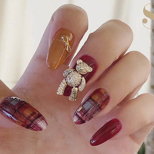 Charm Gấu Đá Cao Cấp Chuyển Động Đính Móng