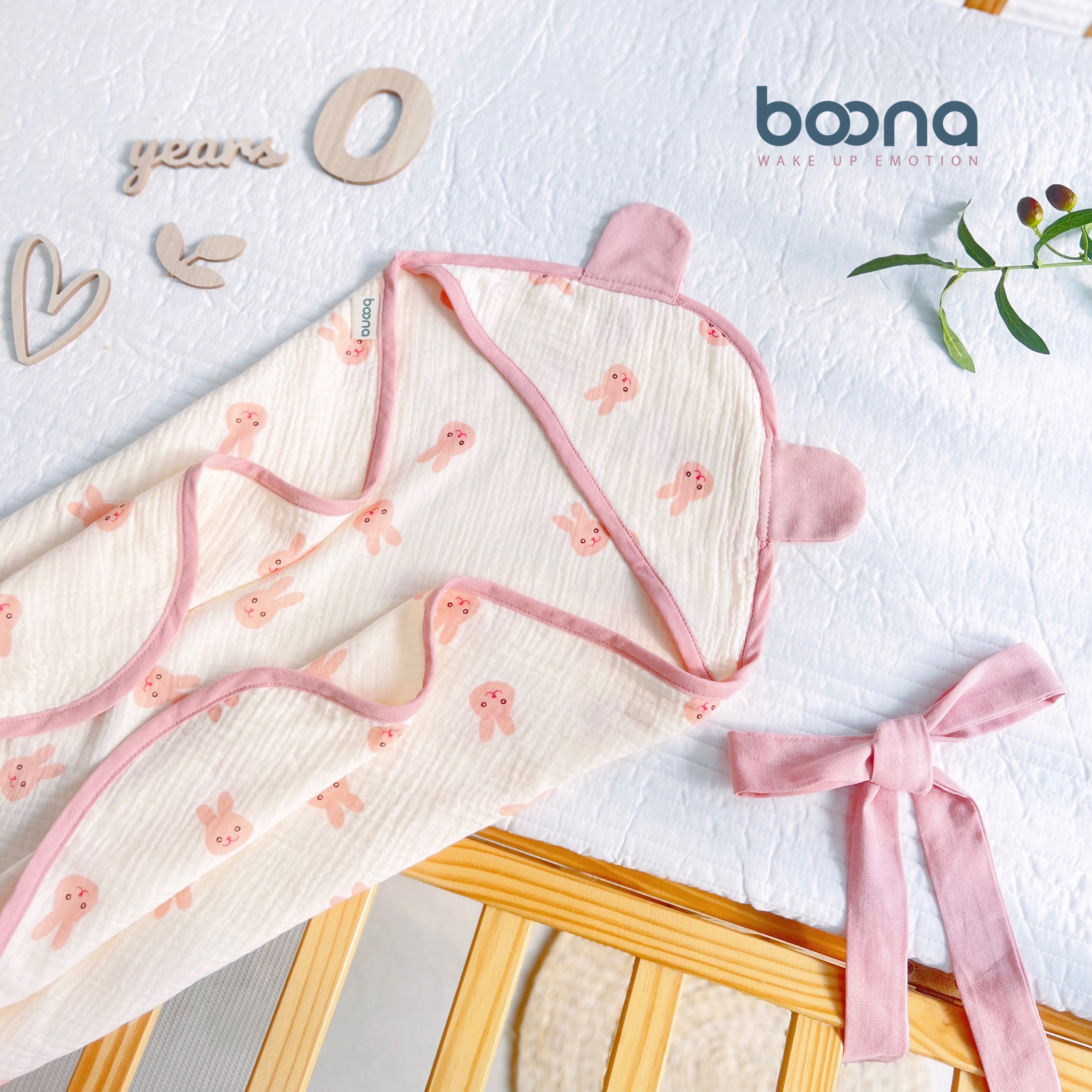 Chăn ủ xô muslin boona 4 lớp có mũ cao cấp, mềm mại cho bé 75x75cm