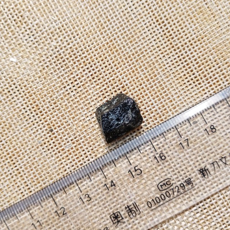 Tinh thể Black Tourmaline