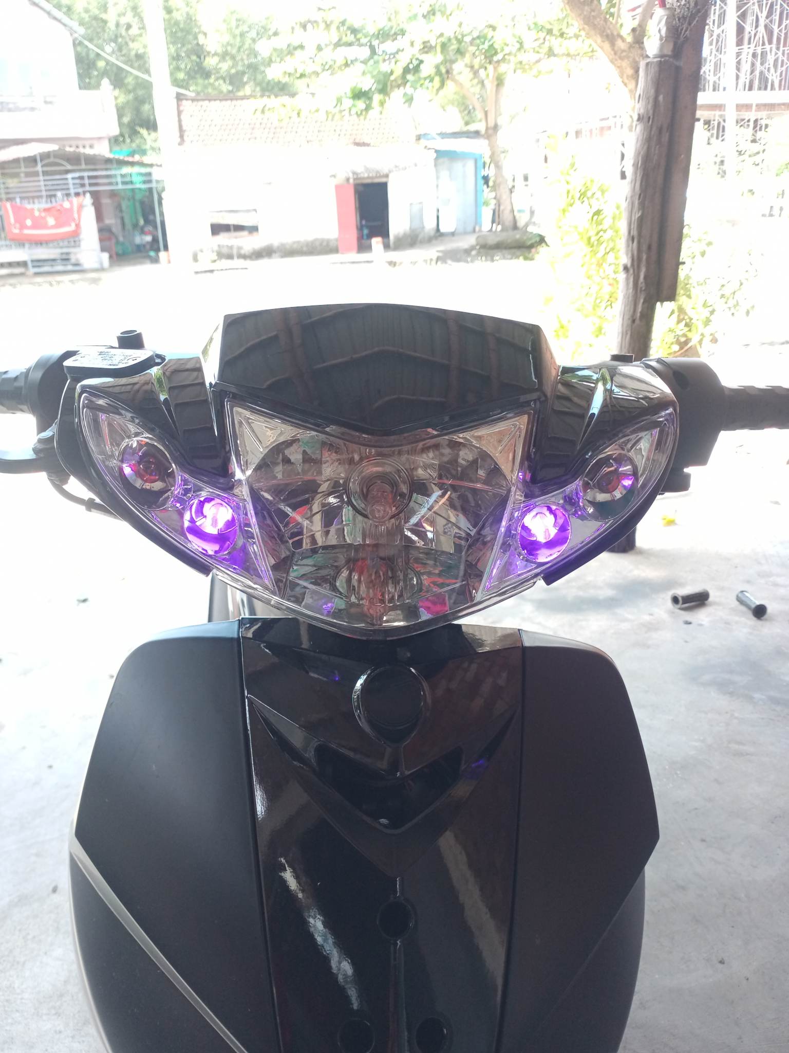 Đầu đèn Si hello có demi remot lắp Sirius 50-110cc