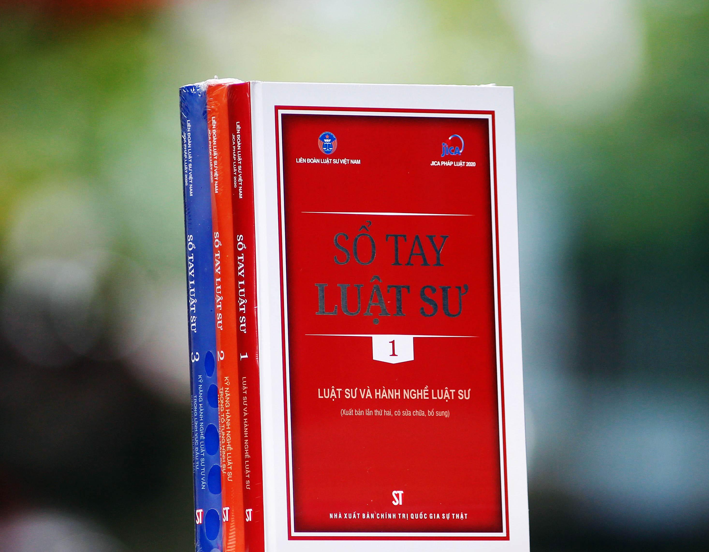 Sổ tay luật sư (bộ 3 tập)