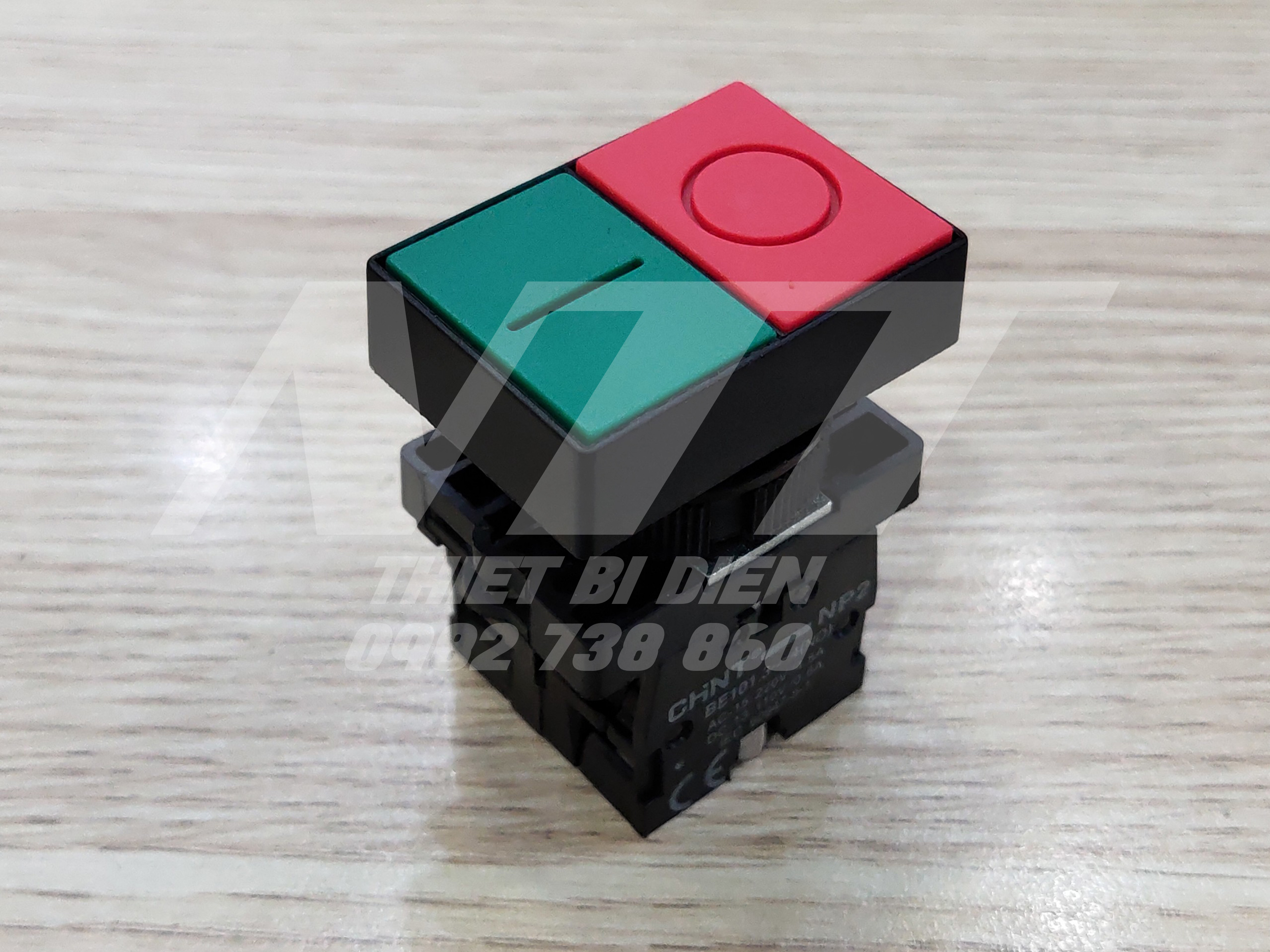 Nút nhấn kép On/Off (xanh/đỏ) phi 22 NP2-EL8325 Chint