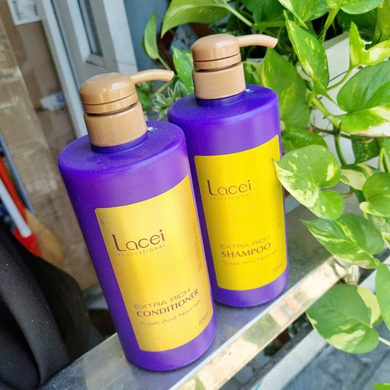 Dầu Gội Lacei Tím Extra Rich 800ml Hương thơm quyến rũ, mềm mượt, giữ ẩm 800ml